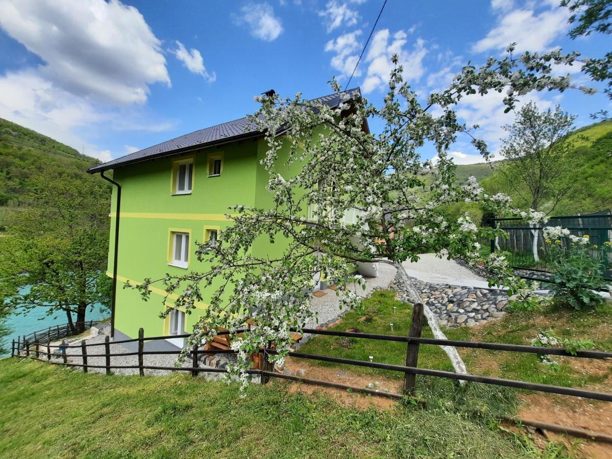 Apartmani Vila Na Drini Foca Eksteriør bilde