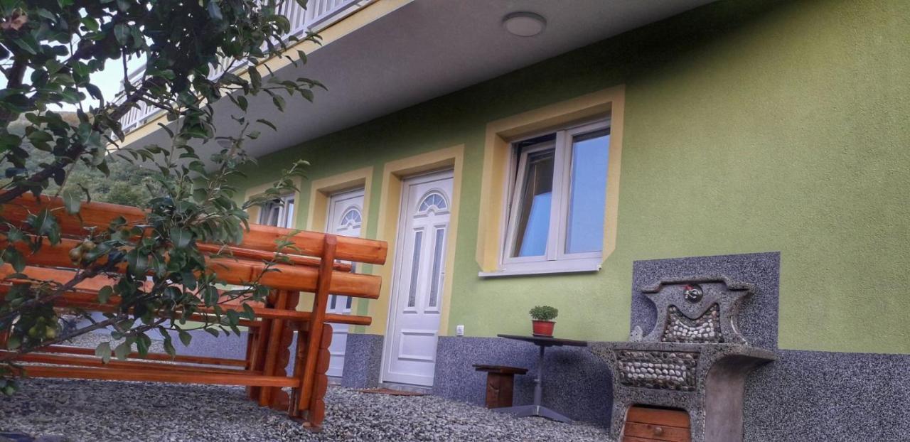 Apartmani Vila Na Drini Foca Eksteriør bilde