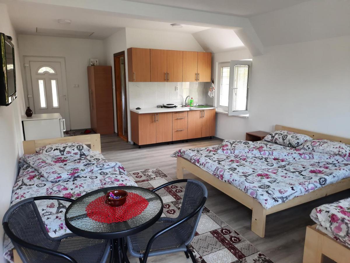 Apartmani Vila Na Drini Foca Eksteriør bilde