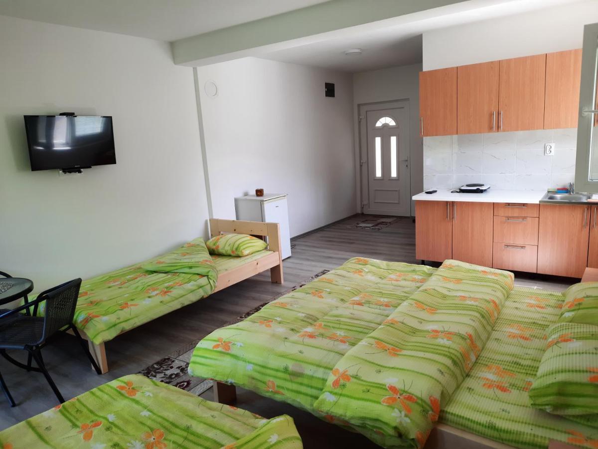 Apartmani Vila Na Drini Foca Eksteriør bilde