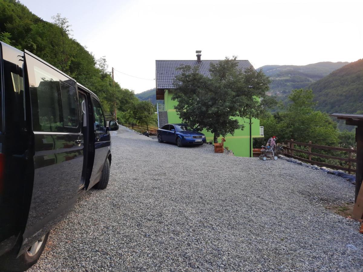 Apartmani Vila Na Drini Foca Eksteriør bilde