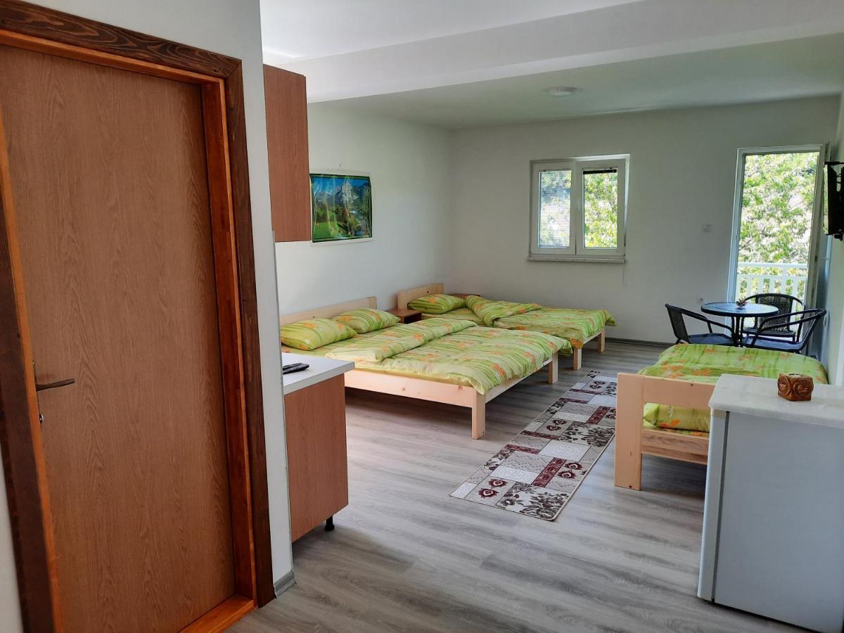 Apartmani Vila Na Drini Foca Eksteriør bilde