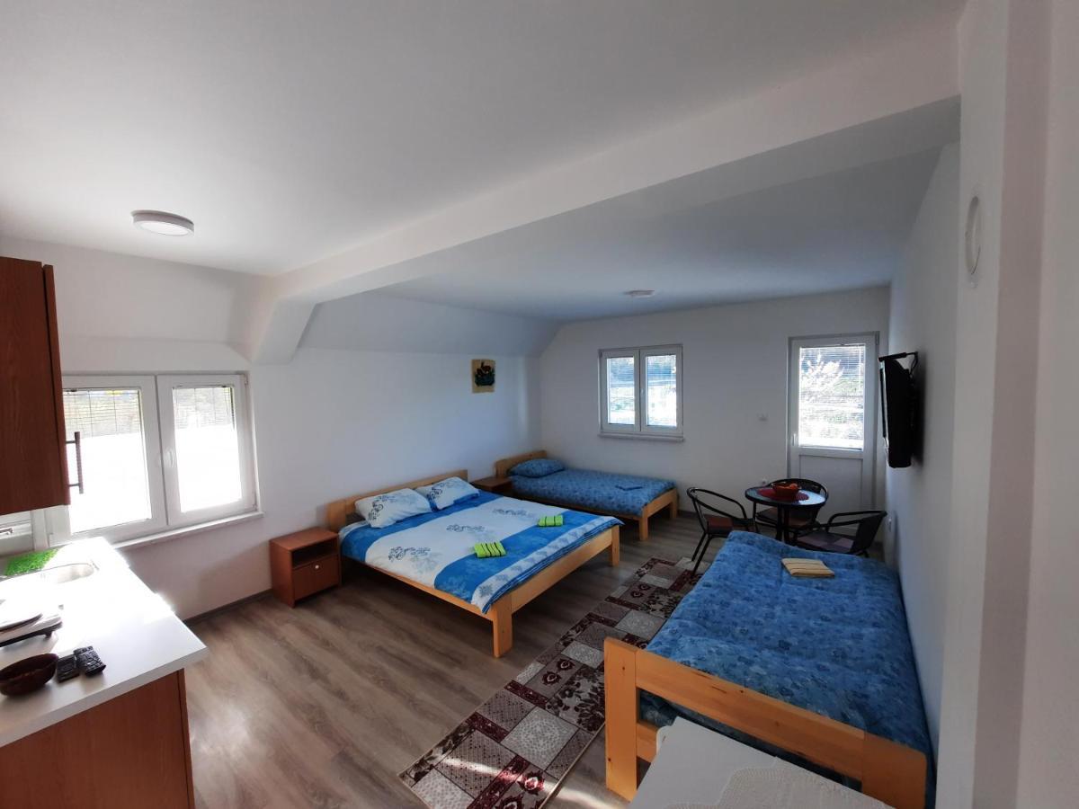 Apartmani Vila Na Drini Foca Eksteriør bilde