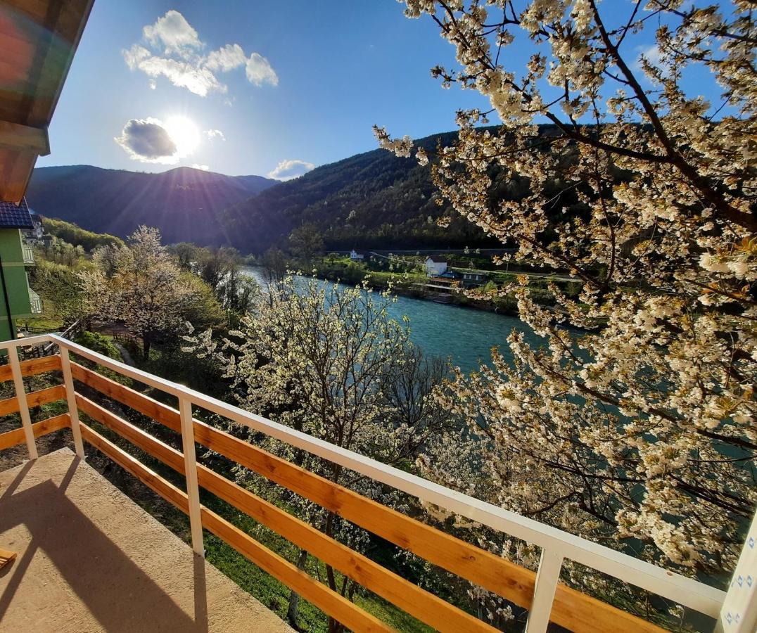Apartmani Vila Na Drini Foca Eksteriør bilde