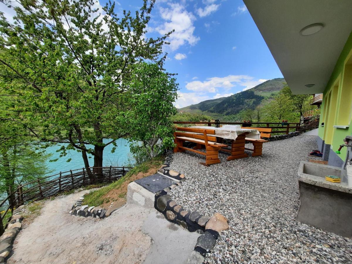 Apartmani Vila Na Drini Foca Eksteriør bilde